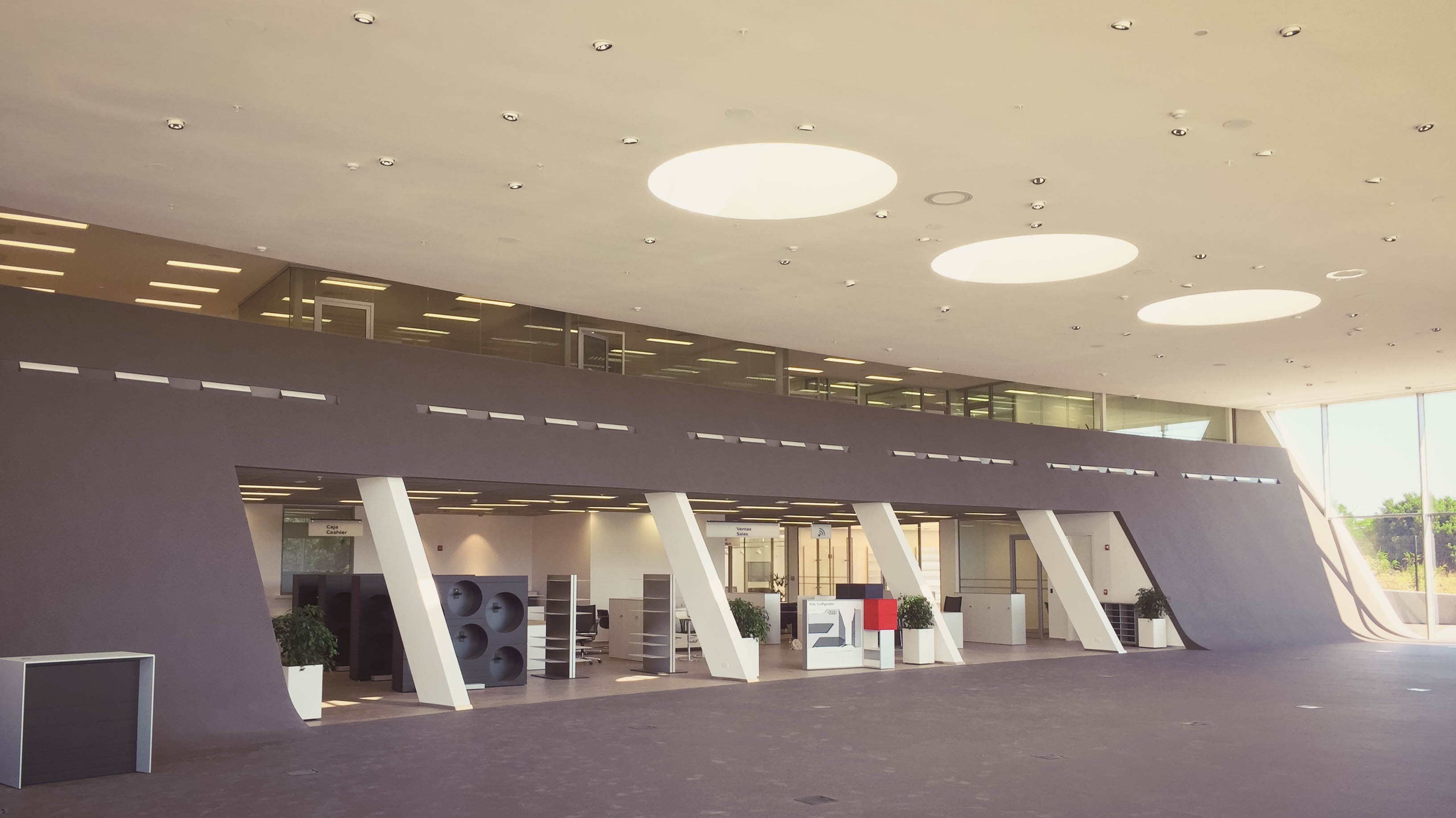 Salle d'exposition préfabriquée et atelier de structure métallique 