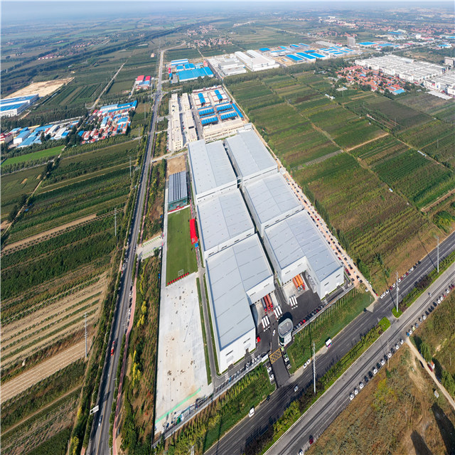 Entrepôt de stockage de parasols avec parc logistique